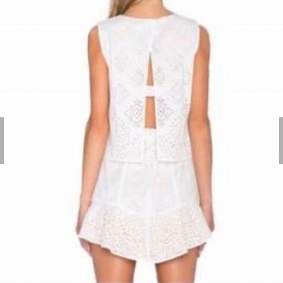 Tres Chic and Unique Vivian Dress NWOT - the back is gorgeous and flirtatious - Picture 4 of 17